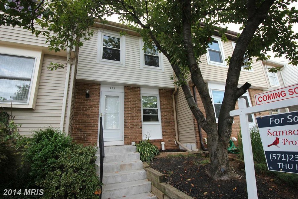 733 Brethour Ct, Sterling, VA 20164 - photo 1