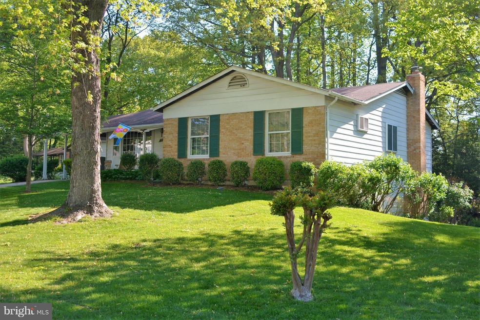 16501 Forest Mill Ct, Laurel, MD 20707 - photo 1