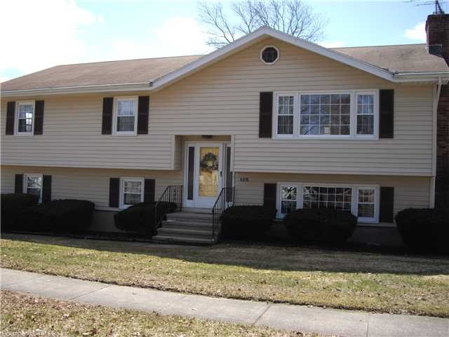 105 Bear Paw Rd, Stratford, CT 06614 - photo 1