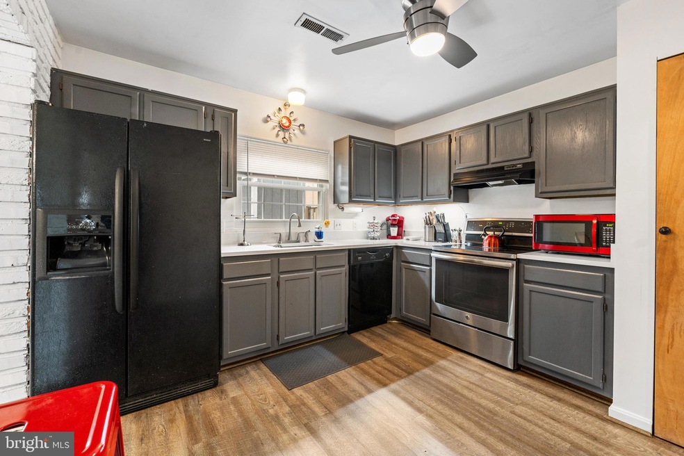 3521 Easton Dr, Bowie, MD 20716 - photo 1