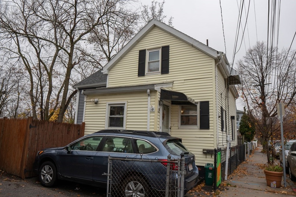 8 Clifton St, Cambridge, MA 02140 - photo 1