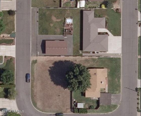 Ellington Lot