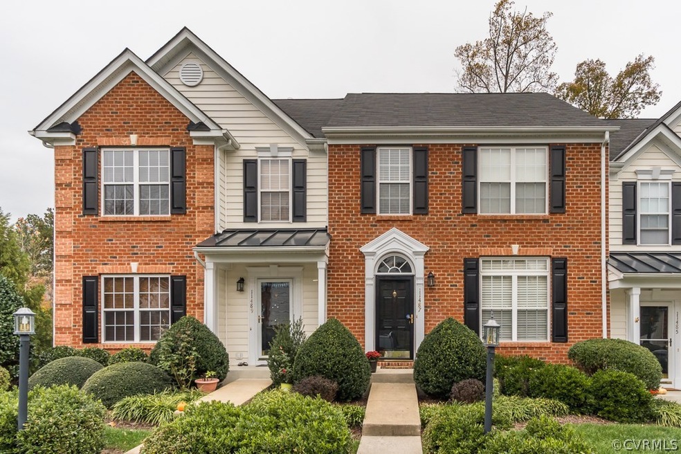 Welcome Home to 11487 Abbots Cross Lane in Hunton