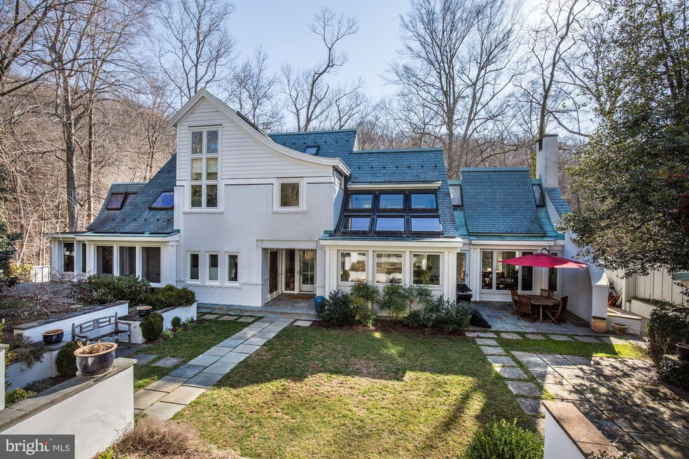 4630 Fieldstone Ln, Washington, DC 20008 - photo 1