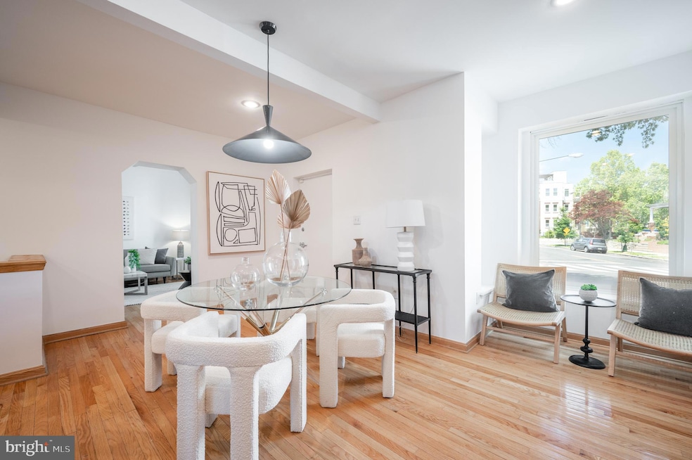 207 R St NW unit 3, Washington, DC 20001 - photo 1