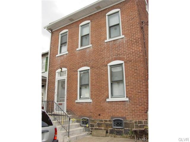 529 Ontario St, Bethlehem, PA 18015 - photo 1