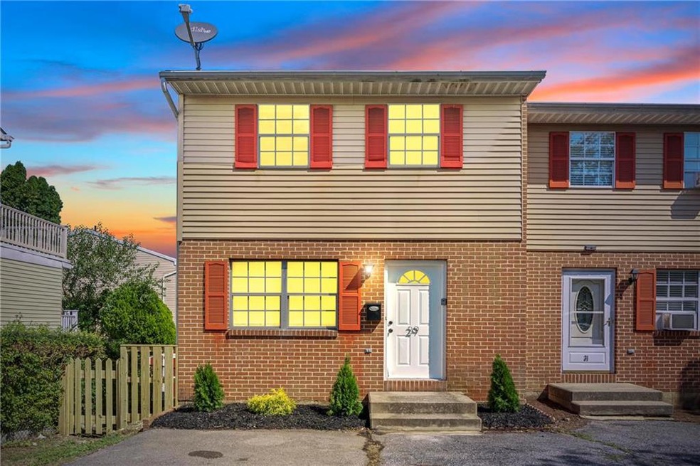 29 Armour Ct, Allentown, PA 18103 - photo 1