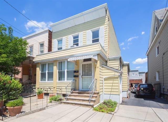 218 Dodd St unit 2, Weehawken, NJ 07086 - photo 1