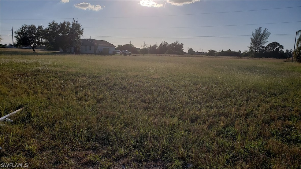 2808 NE 4th Place, Cape Coral, FL 33909 - photo 1