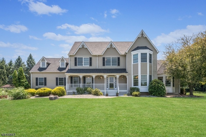 112 Hixson Rd, Flemington, NJ 08822 - photo 1