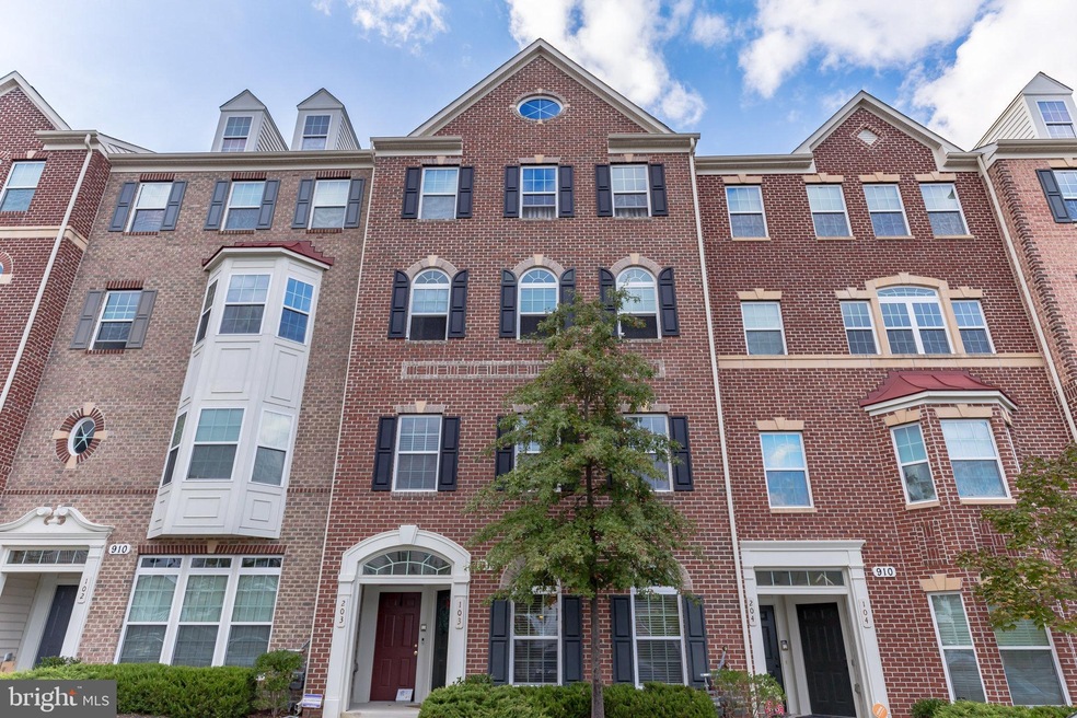 910 Hall Station Dr unit 103, Bowie, MD 20721 - photo 1