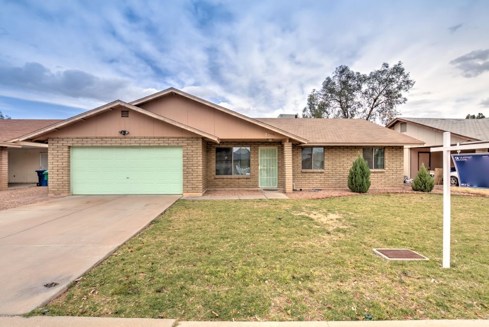 2758 E Irwin Ave-2