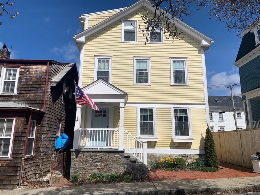 62 Dixon St unit 3, Newport, RI 02840 - photo 1