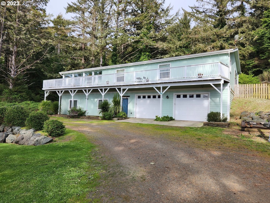 30339 Hillside Terrace, Gold Beach, OR 97444 - photo 1
