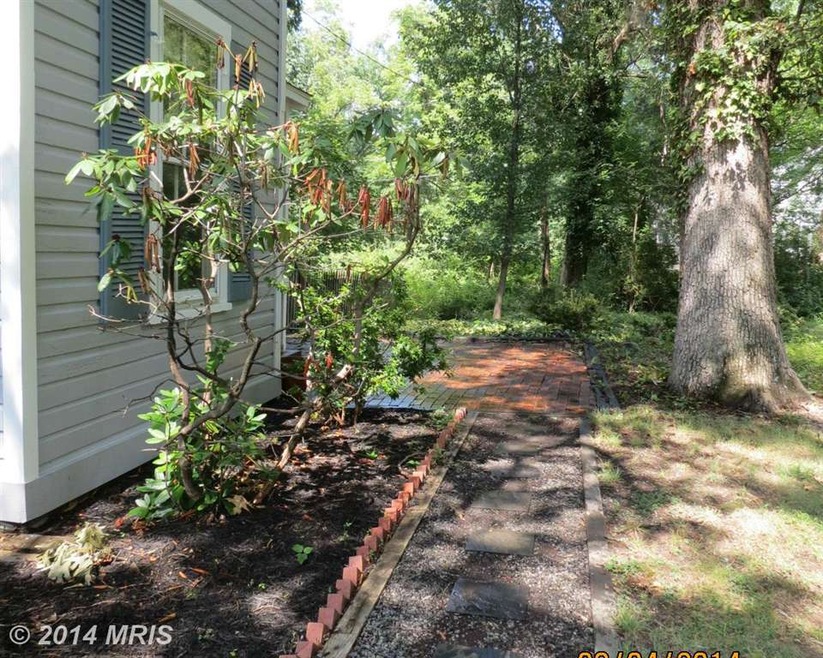 8625 Oakmont St, Gaithersburg, MD 20877 - photo 1