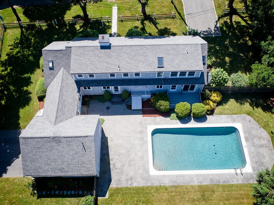 10 Lantern Ln, Falmouth, MA 02540 - photo 1