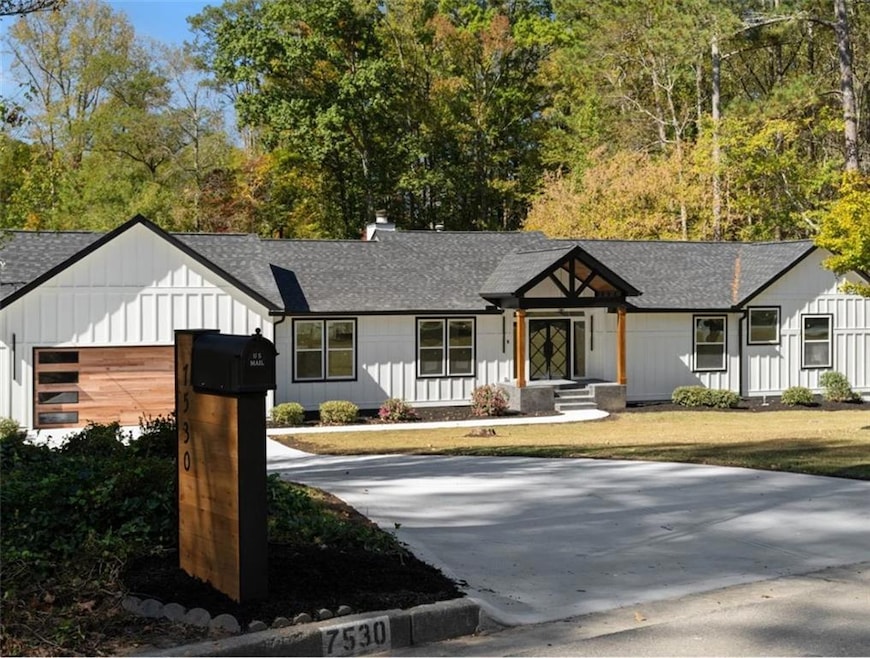 7530 Spalding Ln, Atlanta, GA 30350 - photo 1