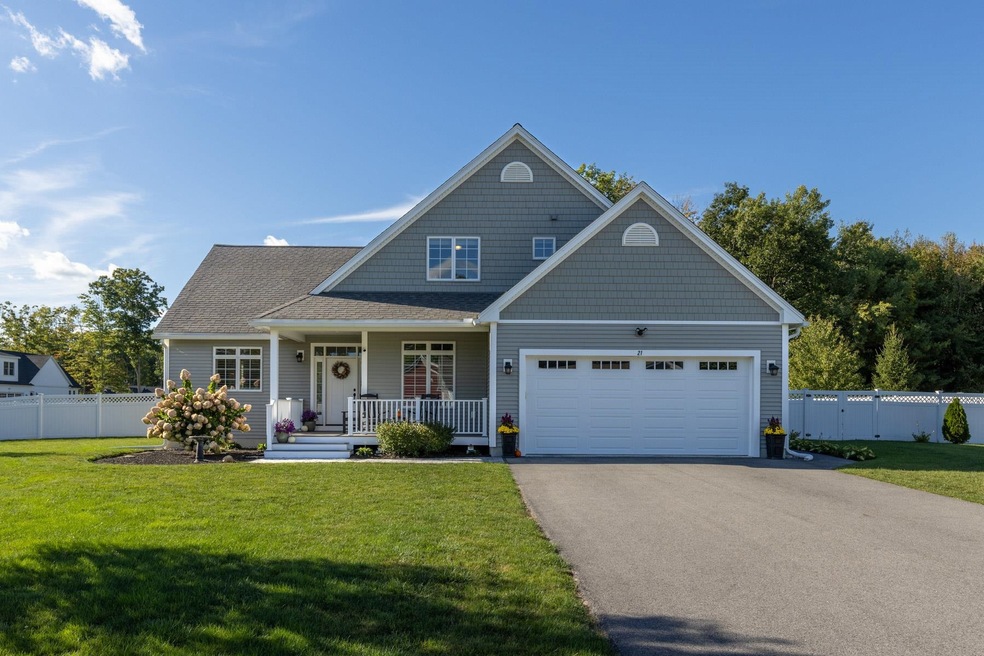 21 Smoke St, Rochester, NH 03868 - photo 1