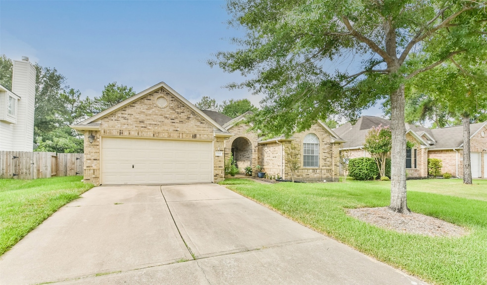 17619 Fairgrove Park Dr, Houston, TX 77095 - photo 1