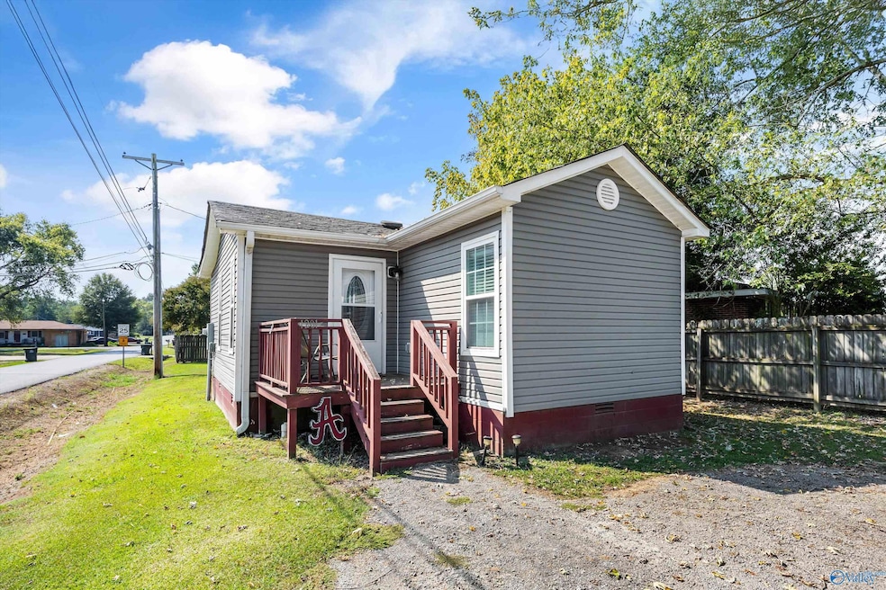 1201 W Washington St, Athens, AL 35611 - photo 1