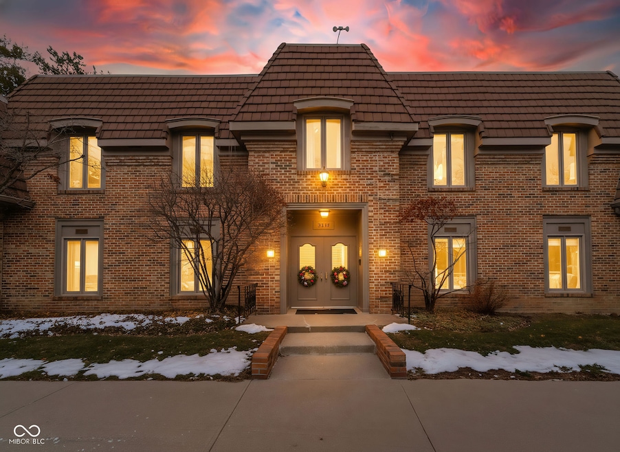 5524 Roxbury Terrace unit B, Indianapolis, IN 46226 - photo 1