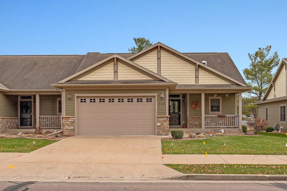 510 Green Coulee Rd unit 3, Onalaska, WI 54650 - photo 1
