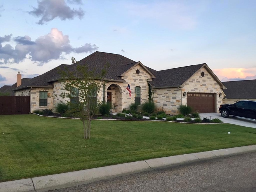 204 Riley Ln, Fredericksburg, TX 78624 - photo 1