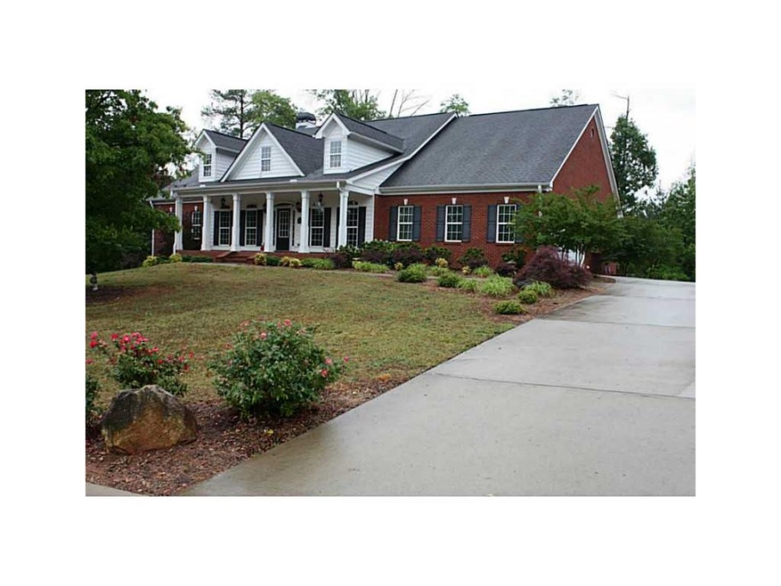 Exterior Front. Curb appeal galore