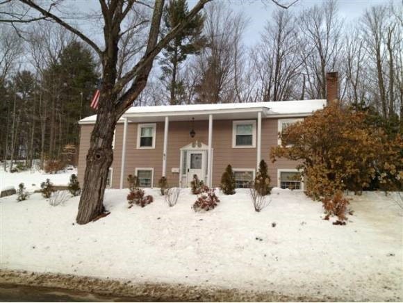 29 Winter St, Tilton, NH 03276 - photo 1