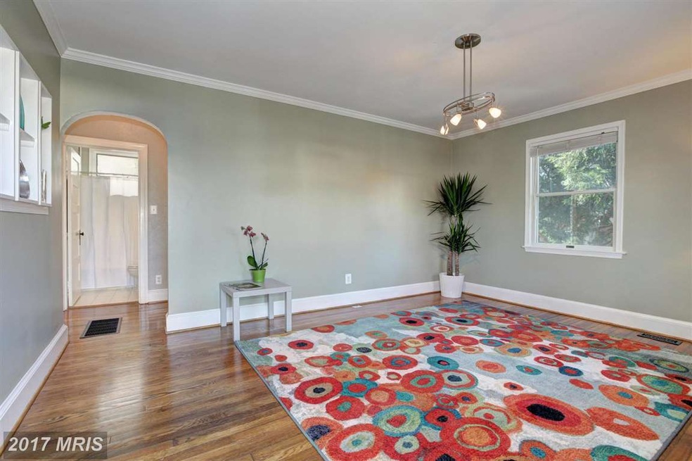 607 Eldrid Dr, Silver Spring, MD 20904 - photo 1