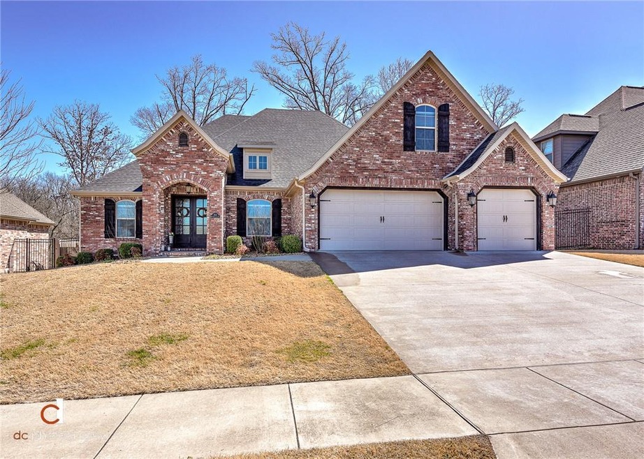 204 NW Highland Rd, Bentonville, AR 72712 - photo 1