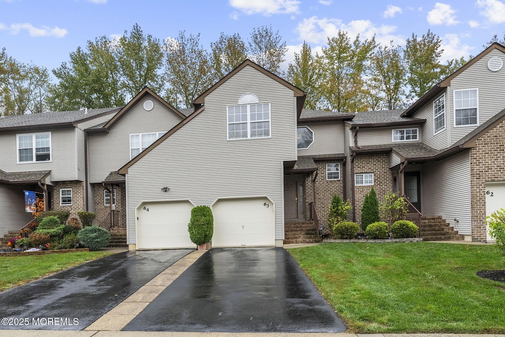 63 Atrium Way unit 6-3, Manalapan, NJ 07726 - photo 1