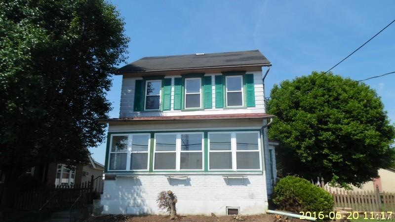 3113 S 2nd St, Whitehall, PA 18052 - photo 1