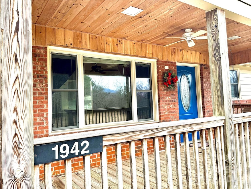 1942 Old Highway 221, Marion, NC 28752 - photo 1