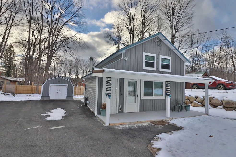 21 Franklin St, Lincoln, NH 03251 - photo 1
