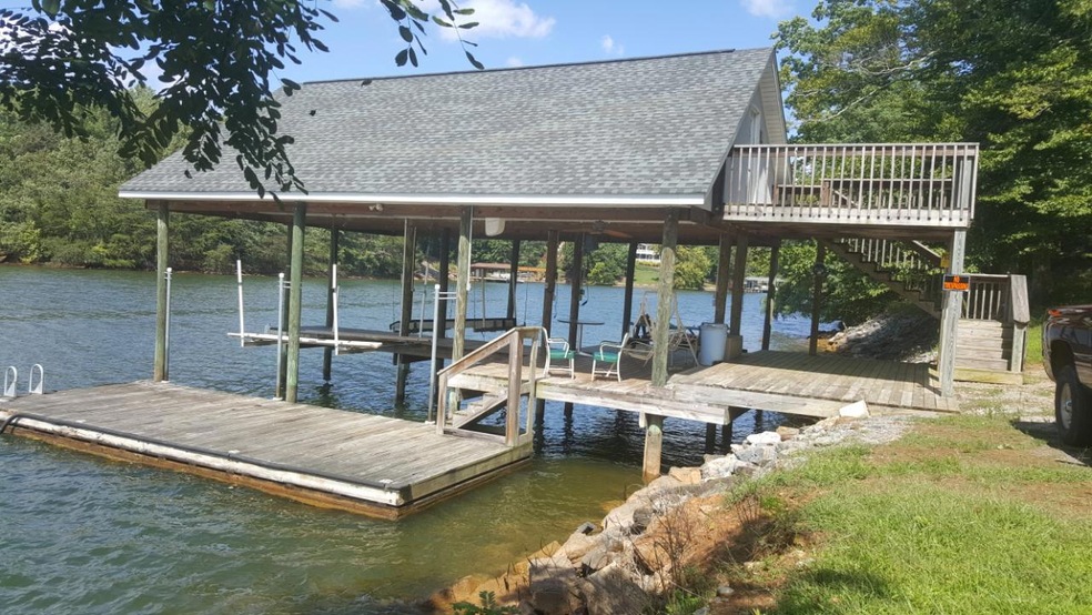 Dock