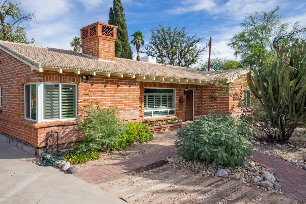 2335 E 9th St, Tucson, AZ 85719 - photo 1