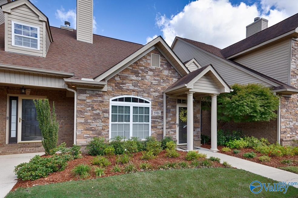 Sold $304,000 • Co-Listing Agent