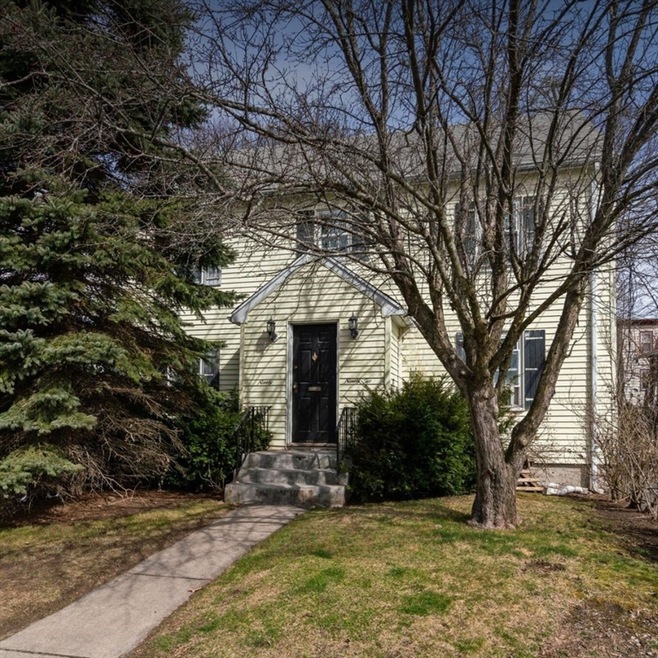 90 Fuller St unit 92, Waltham, MA 02453 - photo 1