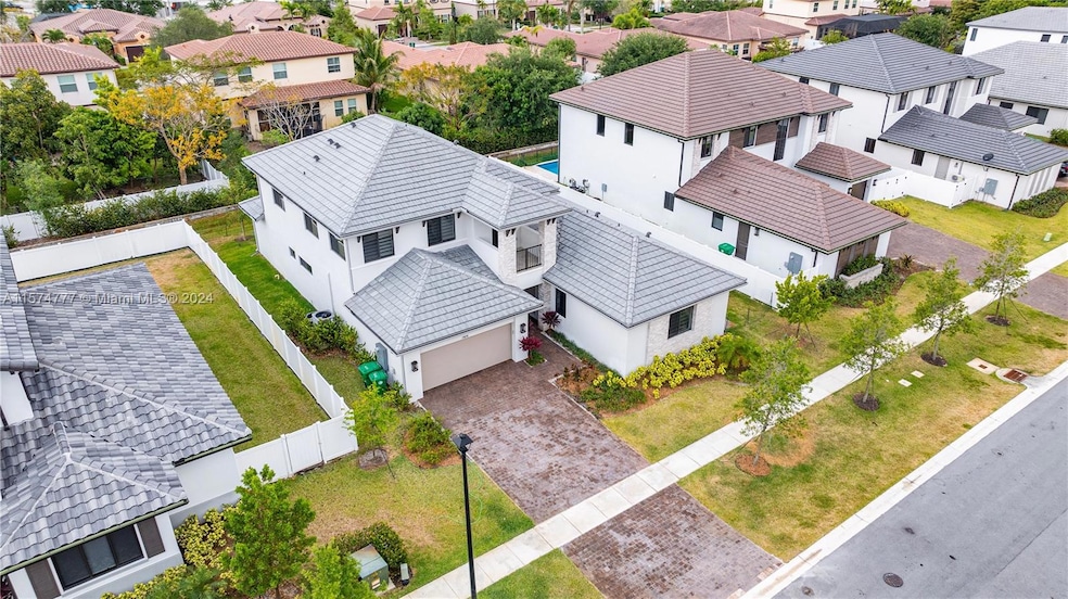 13070 Addilyn Ct, Davie, FL 33325 - photo 1