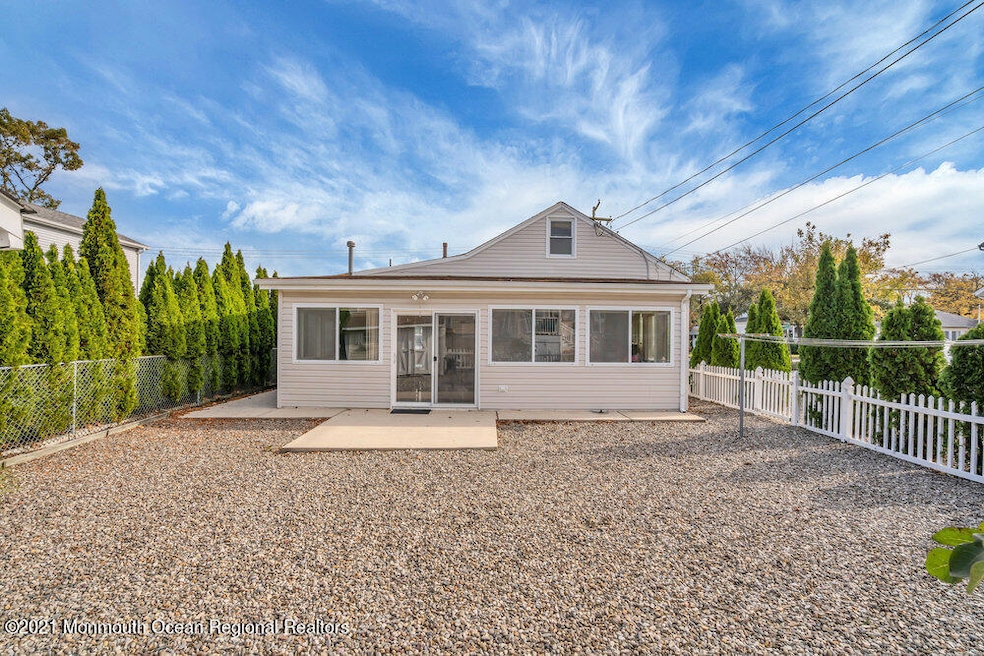 416 Monmouth Ave unit SUMMER RENTAL, Ocean Gate, NJ 08740 - photo 1