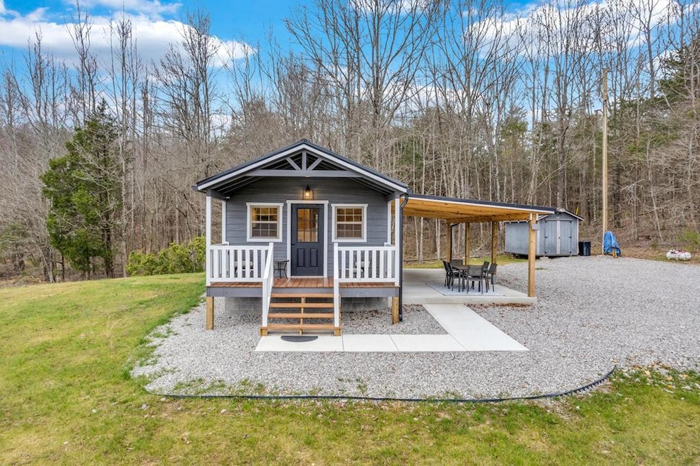 244 Point Ln, Walling, TN 38587 - photo 1