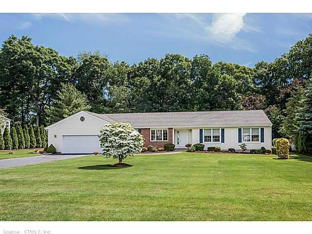 21 Beechwood Rd, Branford, CT 06405 - photo 1
