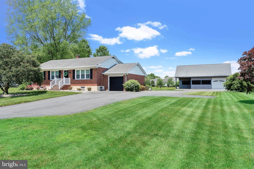 8 Marabou Dr, Newark, DE 19702 - photo 1