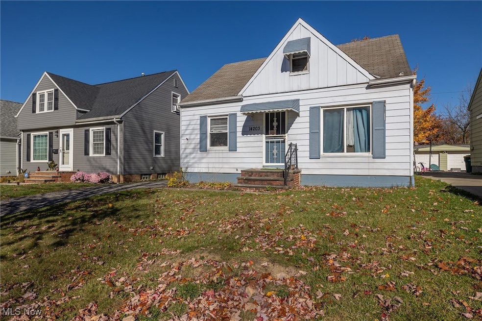 14203 Tabor Ave, Maple Heights, OH 44137 - photo 1