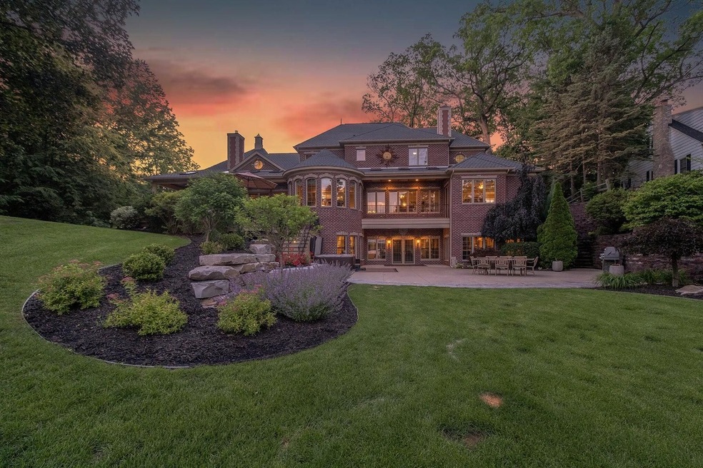 143 Waupakisco Beach, Battle Creek, MI 49015 - photo 1