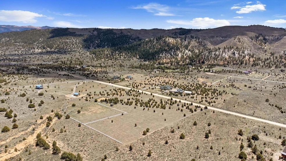 4250 W Pink Cliffs Vista Dr, Hatch, UT 84735 - photo 1