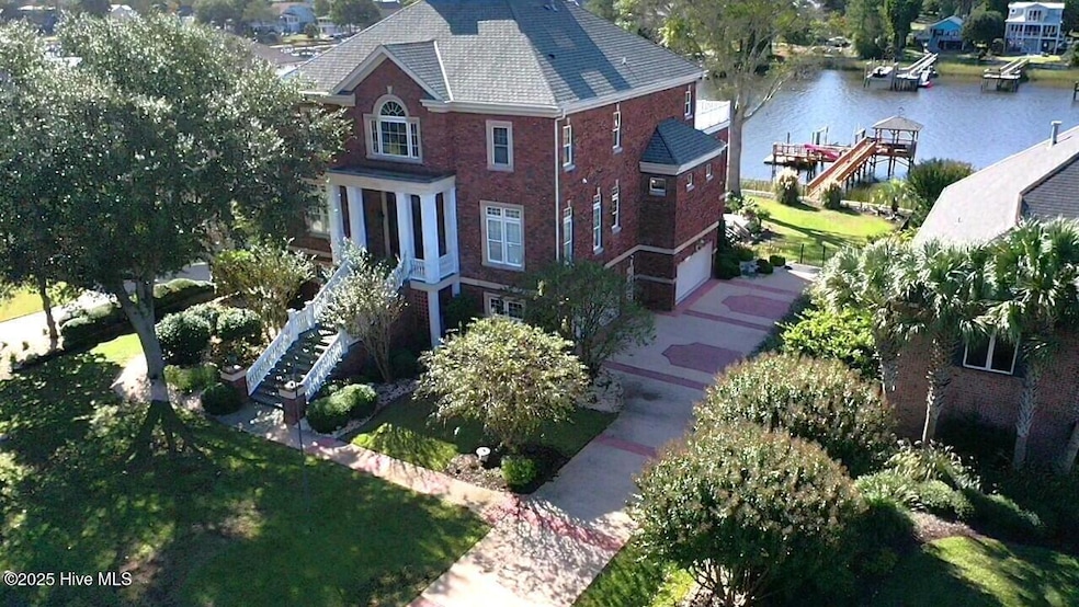 2775 Pinecrest Se Dr, Southport, NC 28461 - photo 1