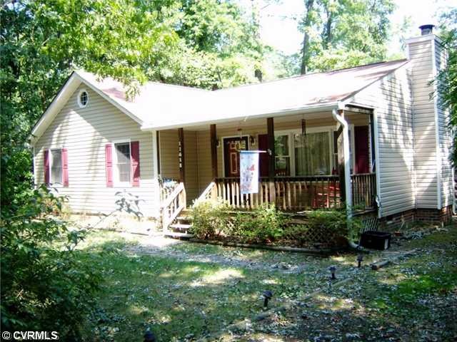 11418 Brandenburg Dr, Midlothian, VA 23112 - photo 1