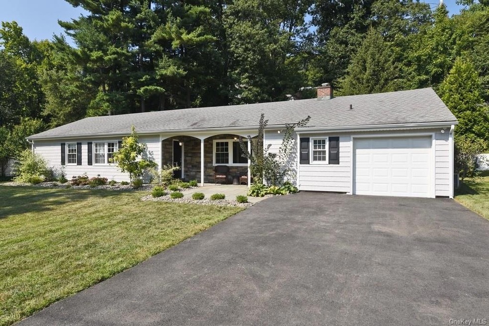 170 Dalmeny Rd, Briarcliff Manor, NY 10510 - photo 1